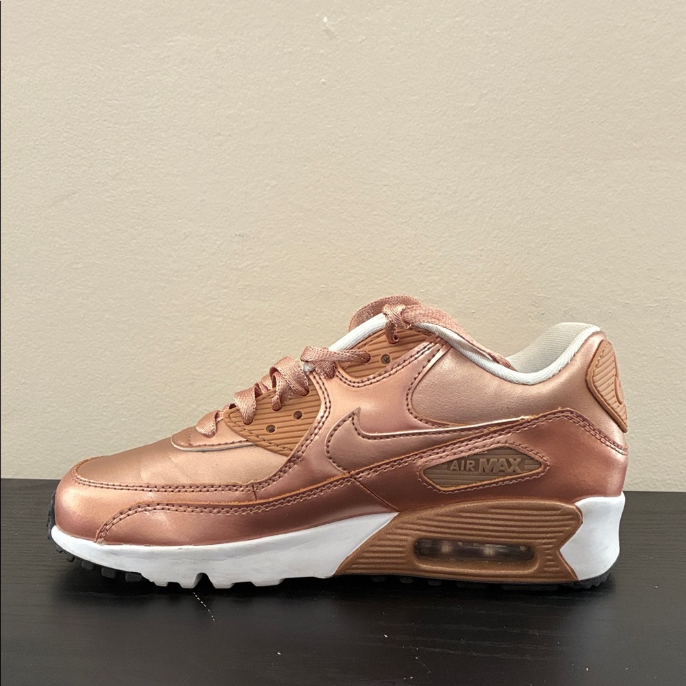 Nike Air Max 90 SE Metallic Bronze size 4.5y - Picture 3 of 9